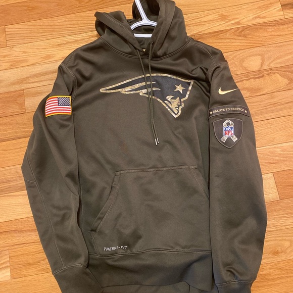 Nike Therma-Fit New-England Patriots hoodie.salute to service edition. - Picture 1 of 7